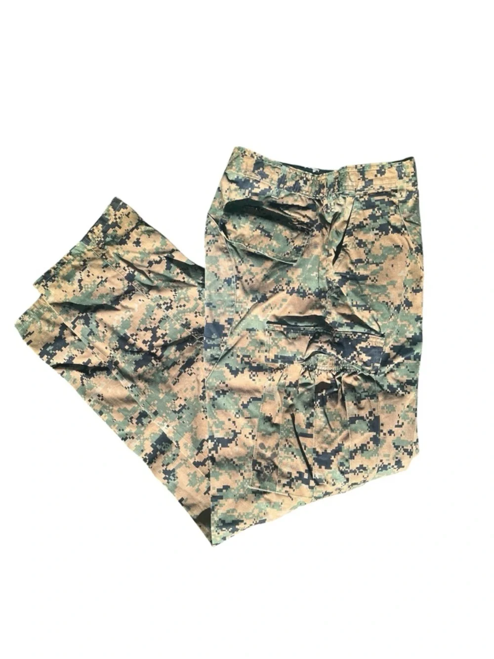 Men’s Marine Cammies’s jacket and pants set. See sizes, and measurements below.
